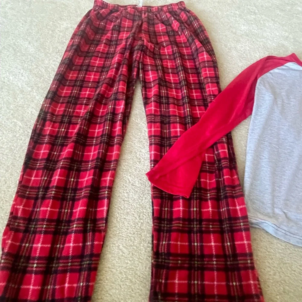 Disney Minnie Mouse Plaid Pajama Set. Women‎ size L-XL - Picture 4 of 11